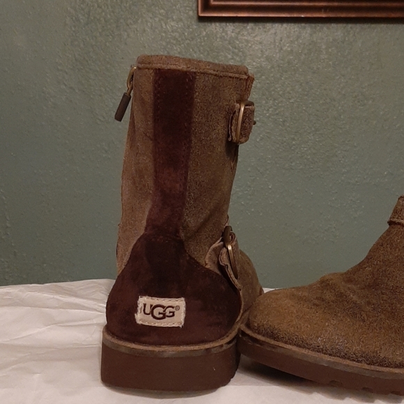 UGG boots - Picture 2 of 10